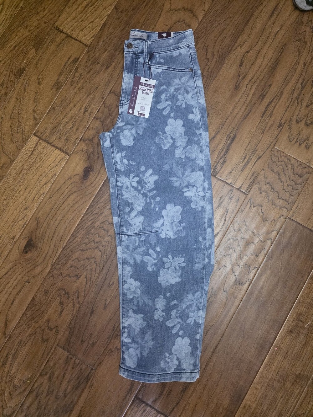 Gloria Vanderbilt Blue Floral-Print Denim Jeans